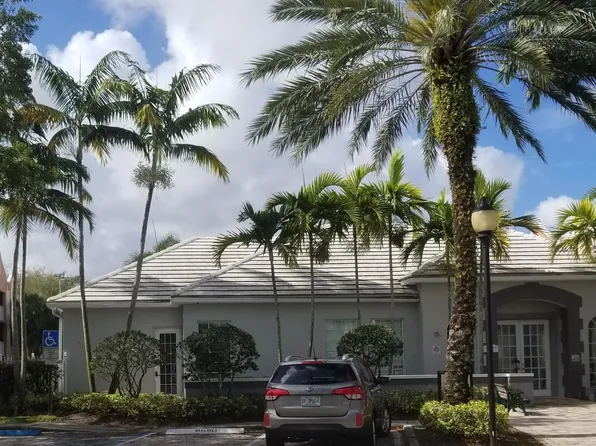 11155 SW 5th Pl APT 308, Hollywood, FL 33025