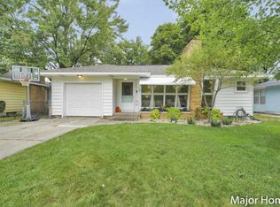 971 Den Hertog St SW, Wyoming, MI 49509