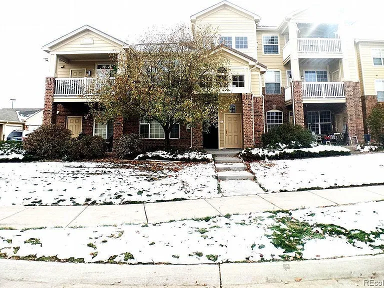 5765 N Genoa Way #1-305 — Photo 1