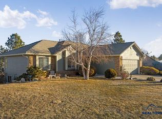 8470 Heather Dr, Rapid City, SD 57702