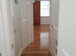 819 S Alfred St #1, Alexandria, VA 22314