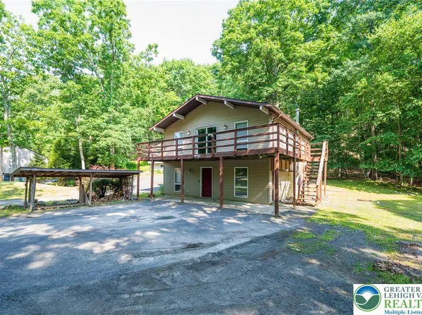 5110 Yukon Dr, East Stroudsburg, PA 18302