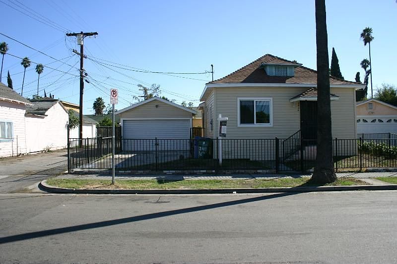 1st image of 2816 W 36th St