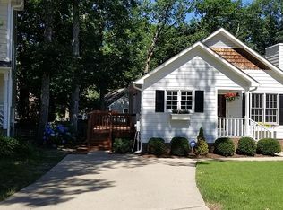 1817 Sagamore Ct, Raleigh, NC 27604