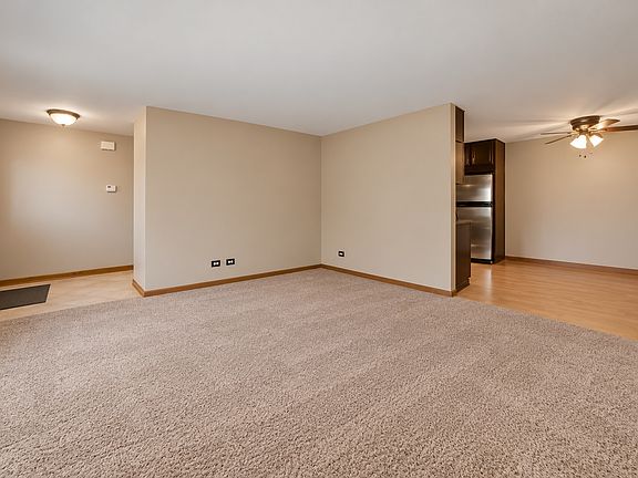 4th image of 1344 Wakeby Ln