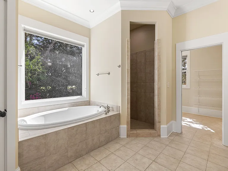 130 Iron Horse Dr — Photo 42