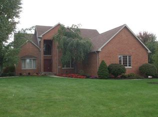 2403 Woodbound Pl, Ontario, OH 44903