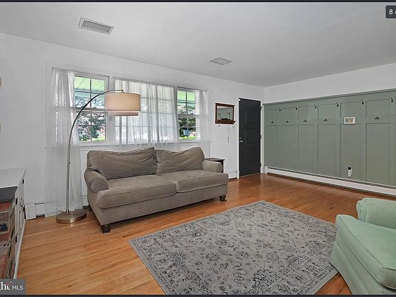 3rd image of 163 Hickory Corner Rd