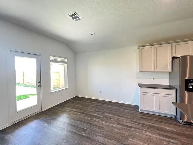 5037 Almond Terrace Dr — Photo 6
