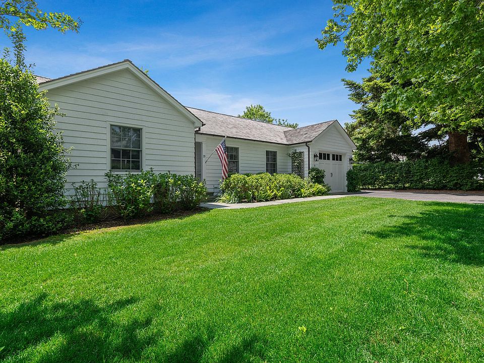 1st image of 33 Dayton Ln