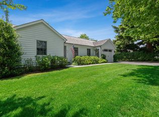33 Dayton Ln, East Hampton, NY 11937