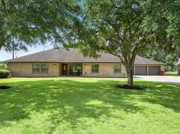 144 River Bend Drive, East Bernard, TX 77435