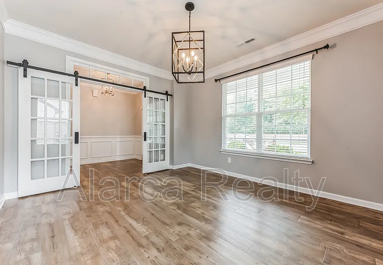 7419 Canova Ln — Photo 12