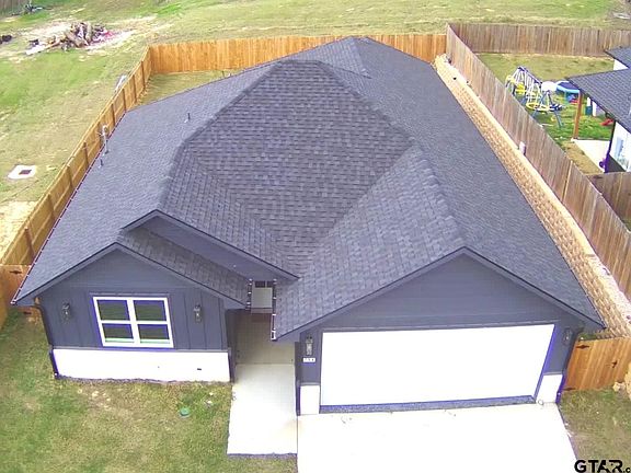 2nd image of 794 Kaufman