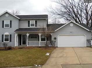 190 Randal Cir NE, North Canton, OH 44720