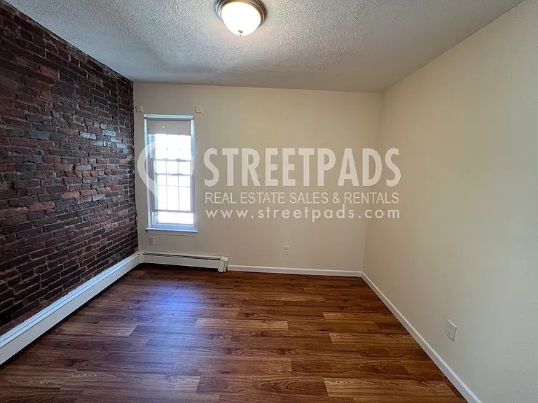 82 S Huntington Ave — Photo 9