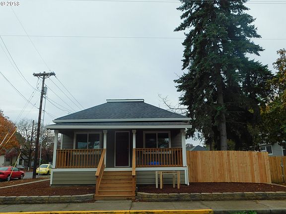 4th image of 1396 Tripp St SE