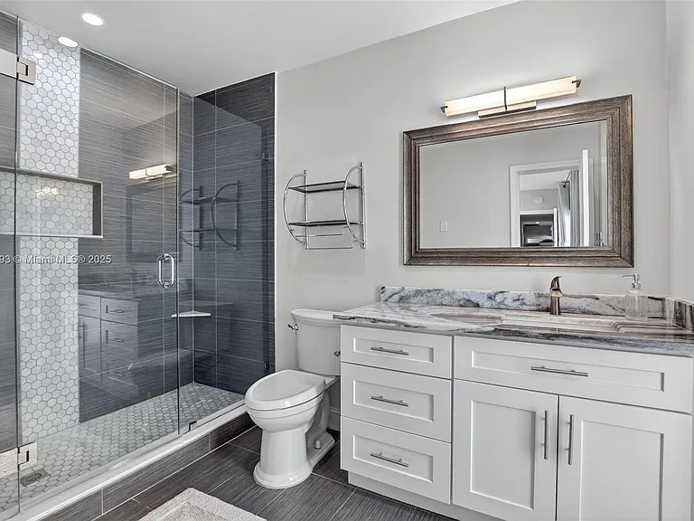 5660 Golfway Dr — Photo 26