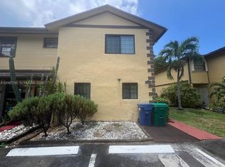 Townhomes Of Monterey, Miami, FL 33179