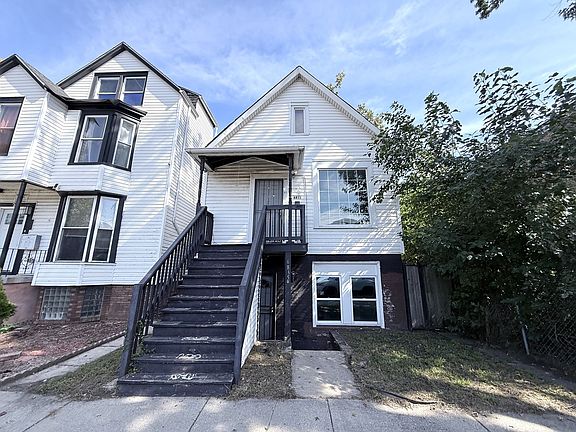 2nd image of 6835 S Champlain Ave