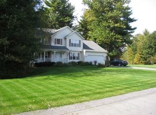 2 Whirlaway Blvd, Gansevoort, NY 12831