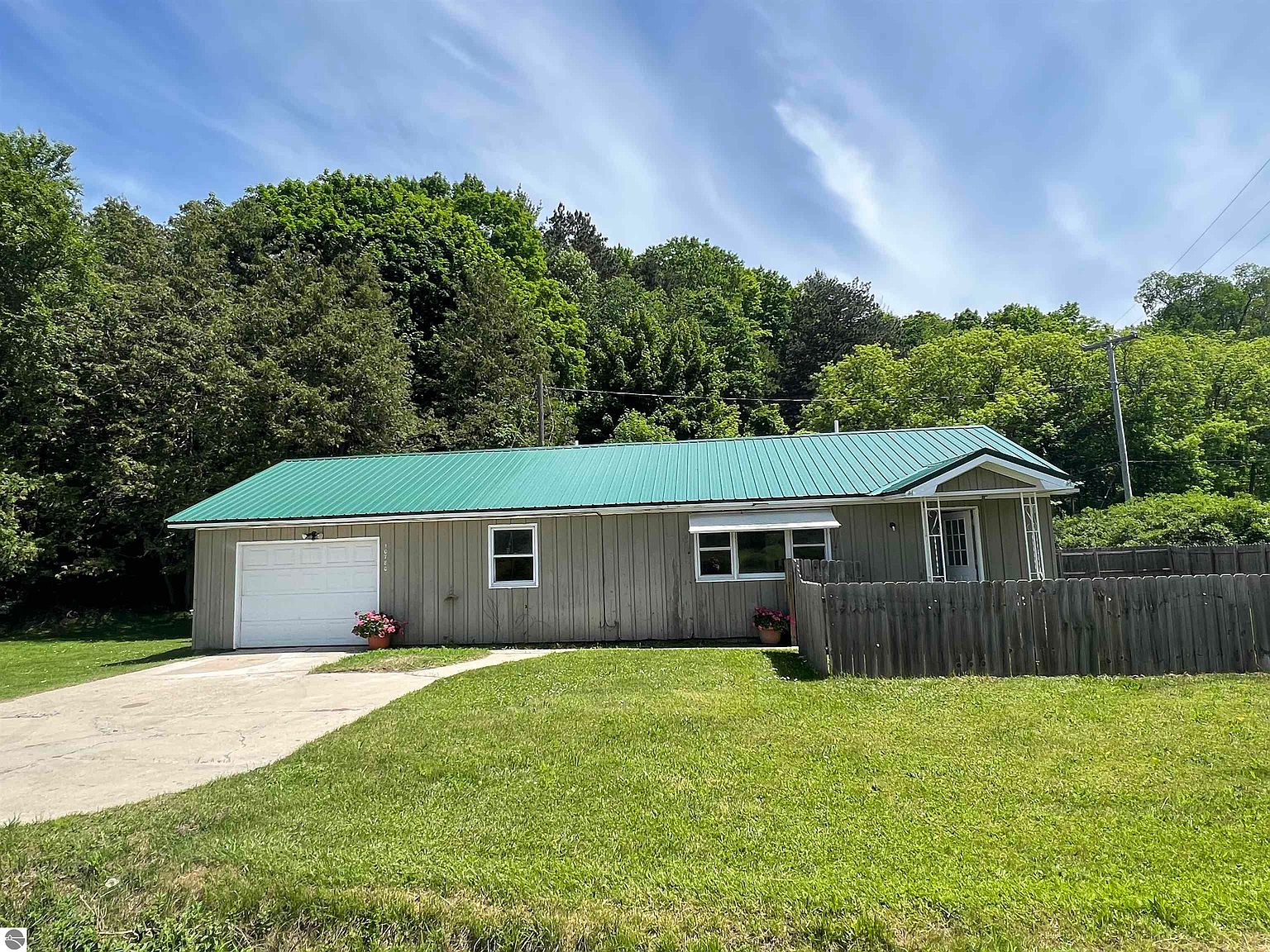 10780 Deadstream Rd, Honor, MI 49640 Zillow