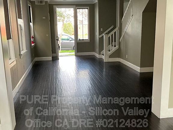 2nd image of 1056 Ivy Glen Dr