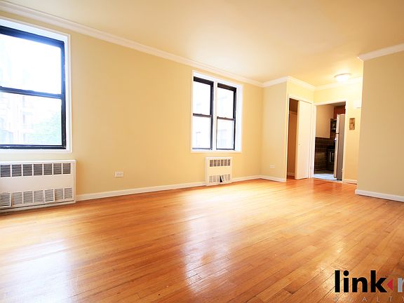 3rd image of 665 Thwaites Pl APT 3K