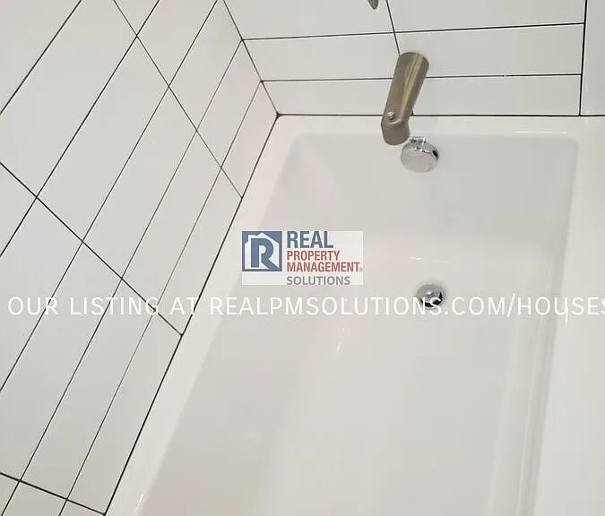 4538 N Vancouver Ave — Photo 15