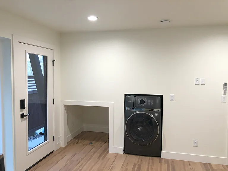219 Rosemary Ln #B — Photo 10