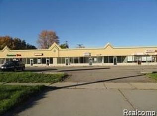 5115 E 9 Mile Rd, Warren, MI 48091