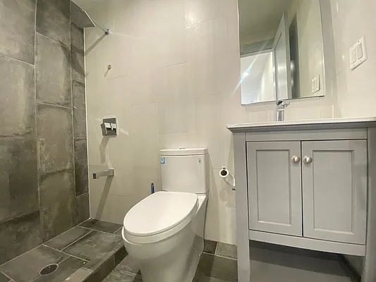 Rented by Dream Space Realty | media 6