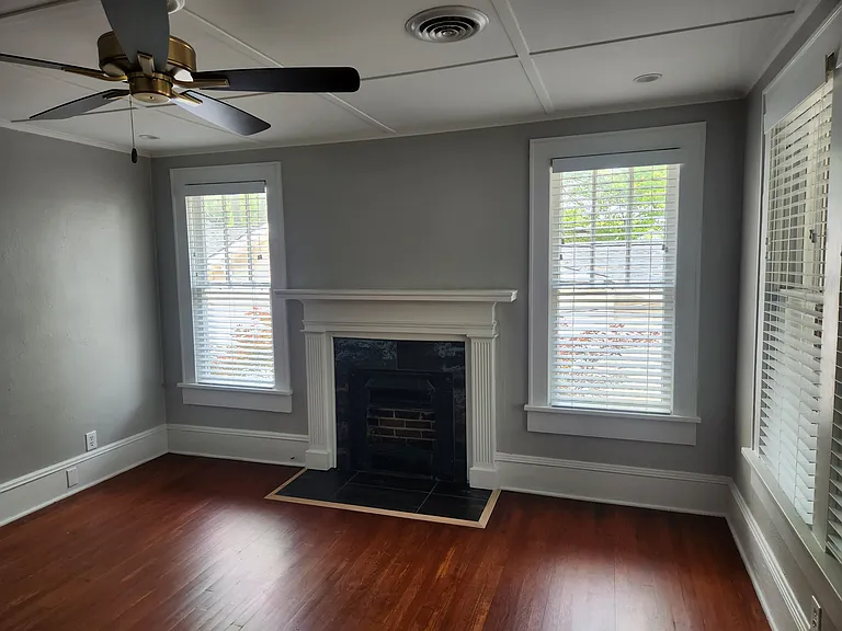 151 S Green St #4 — Photo 17
