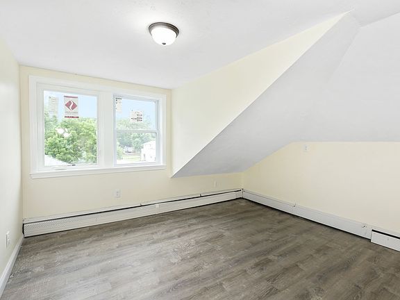 5th image of 82 Pond St APT 8