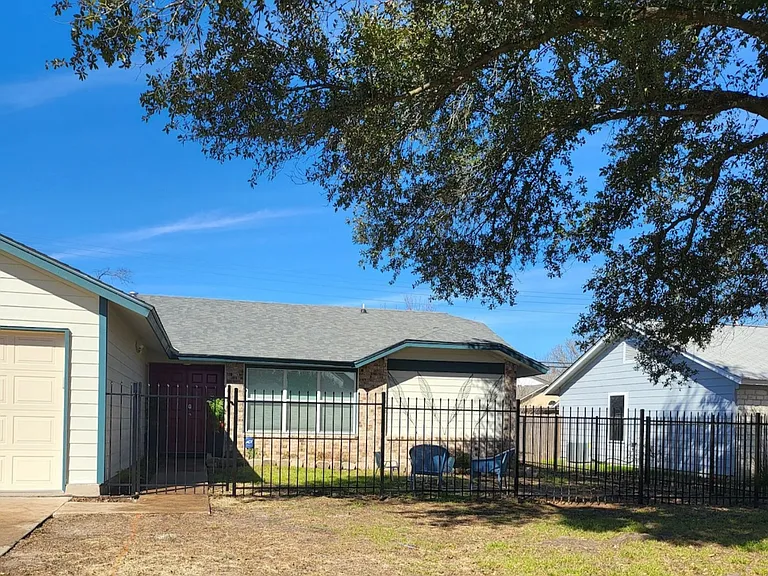 1405 Texas Oak Way — Photo 38