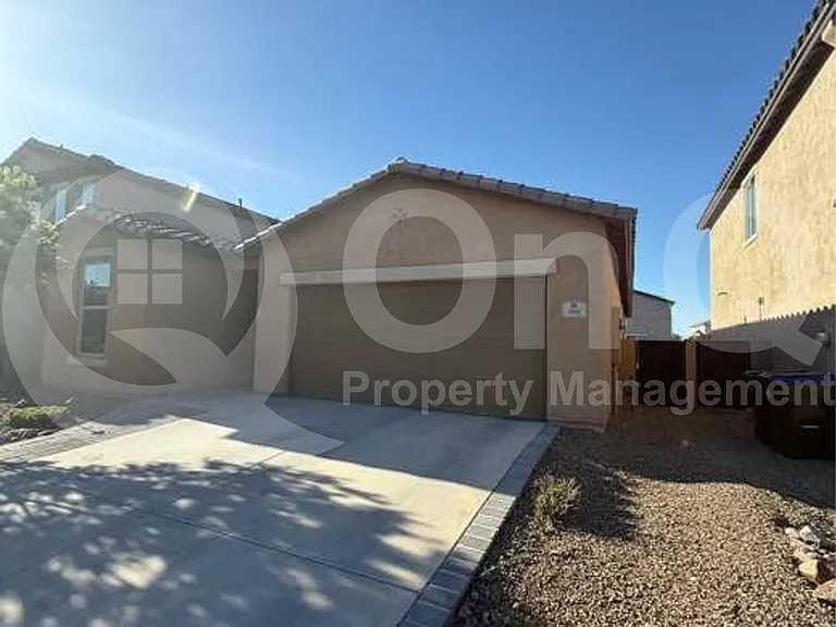 988 W Calle Monte Lindo — Photo 2