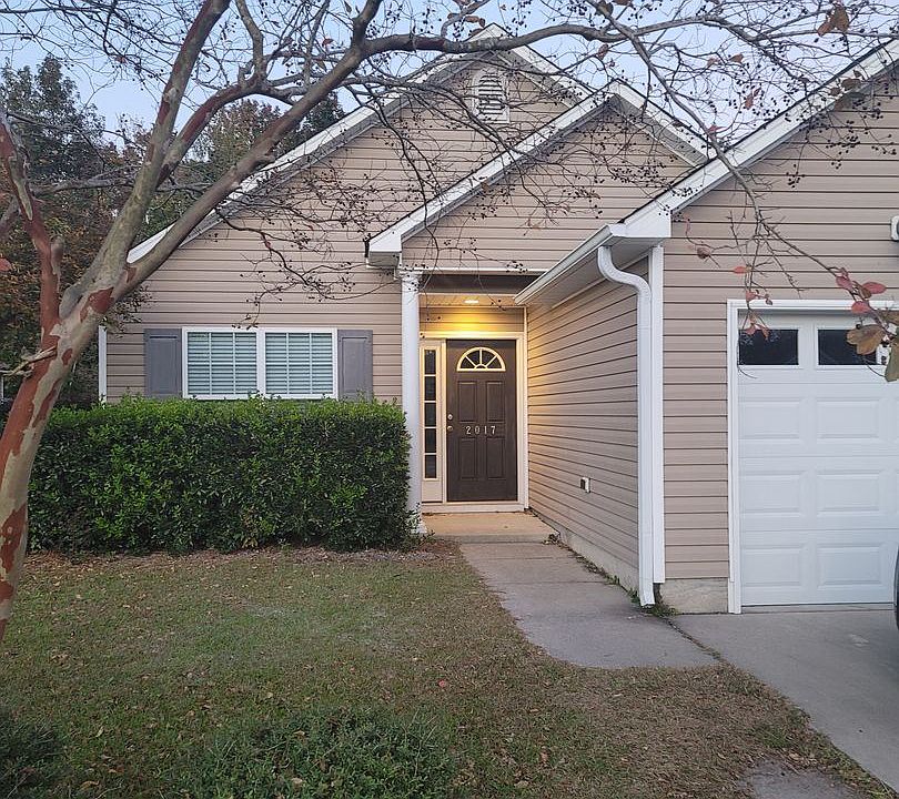 1st image of 2017 Willow Creek Ln