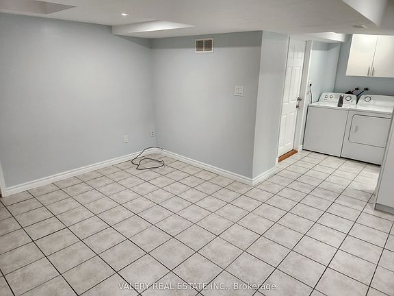 3rd image of 28 N Iles St