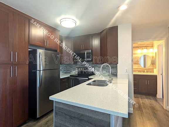 2nd image of 1855 Diamond St #5-315