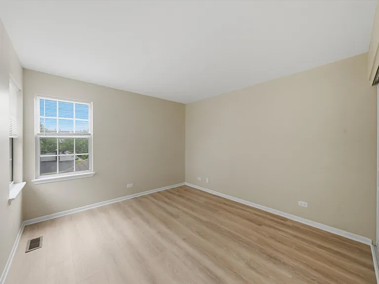 610 Woodhaven Dr — Photo 17