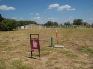 7012 Reatta Ct, North Richland Hills, TX 76182