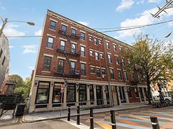 2nd image of 1432 Race St Unit 210