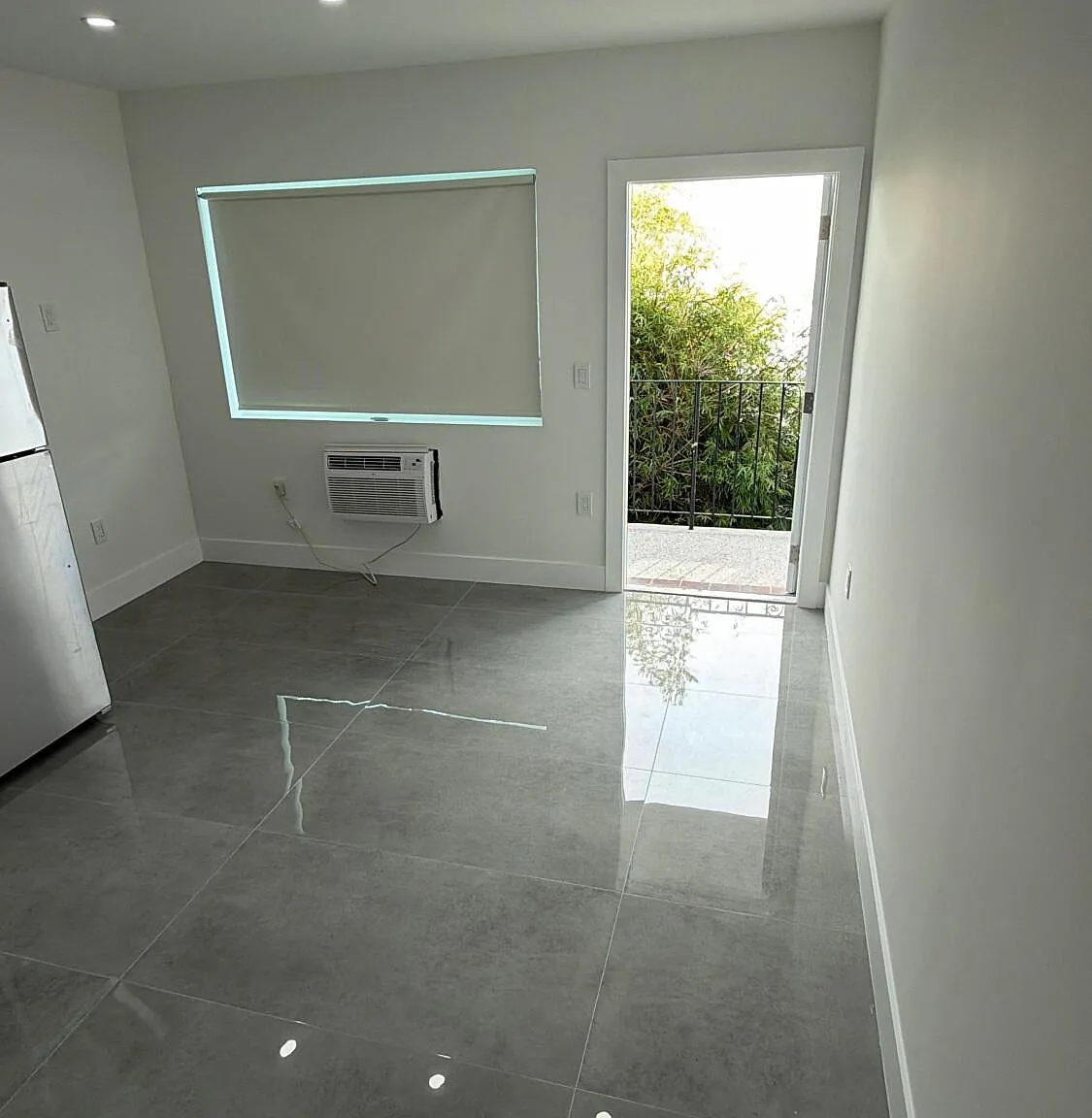 1 bed, 1.0 bath, 8746 sqft, $2,150 — Photo 4
