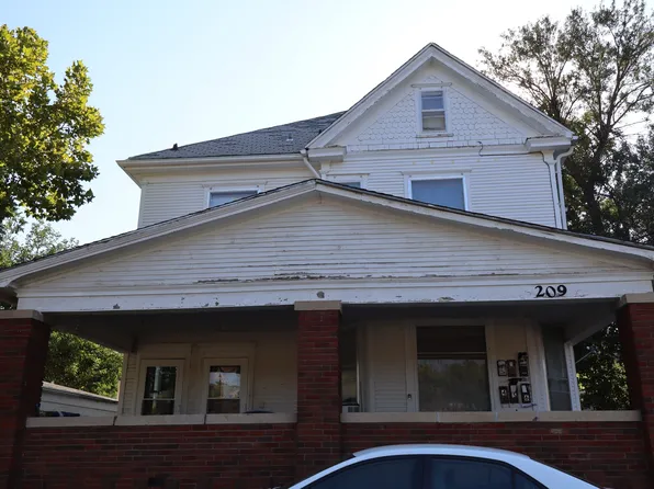 209 S 9th St, Salina, KS 67401