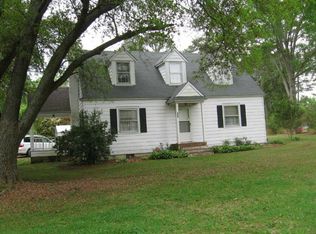 510 W Main St, Woodland, NC 27897