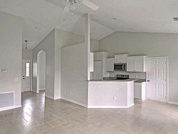 4th image of 9195 87th St