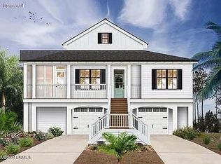 102 Cardinal Crest Ln, Saint Helena Island, SC 29920