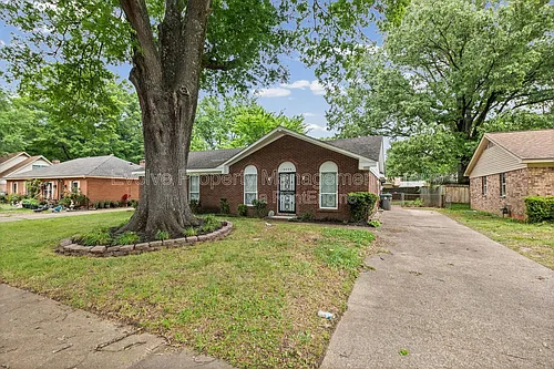 6326 Thornfield Dr Photo 1