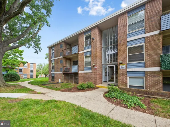 3825 Saint Barnabas Rd Unit 201, Suitland, MD 20746