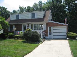 41 Piersoll Rd, Old Bridge, NJ 08857